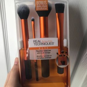 Real Techniques Flawless Base Brush Set